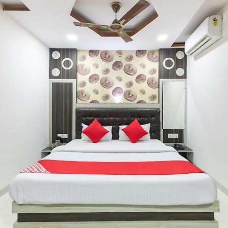 Oyo 45301 Hotel Om Palace Sāgar Zewnętrze zdjęcie