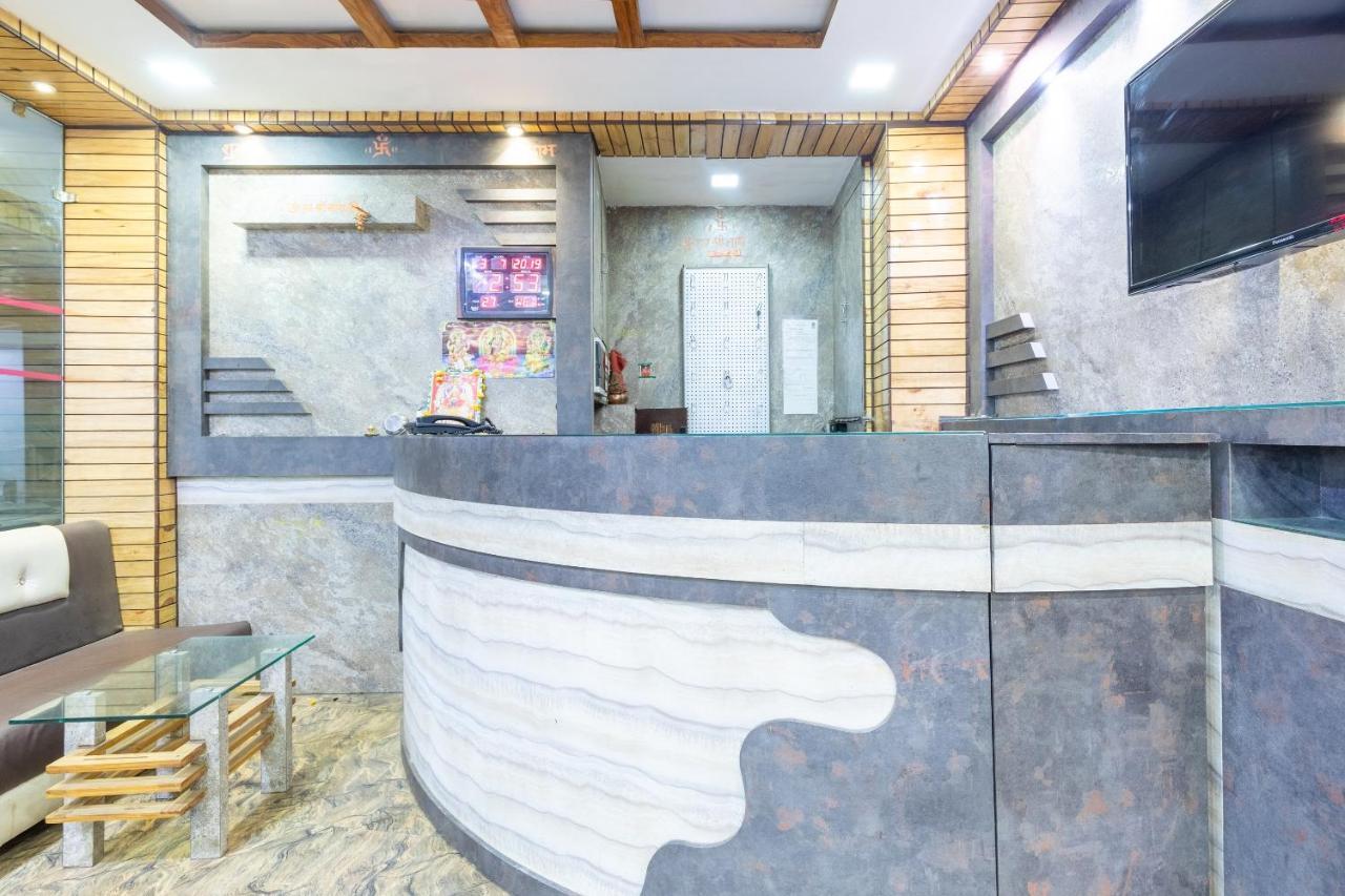 Oyo 45301 Hotel Om Palace Sāgar Zewnętrze zdjęcie