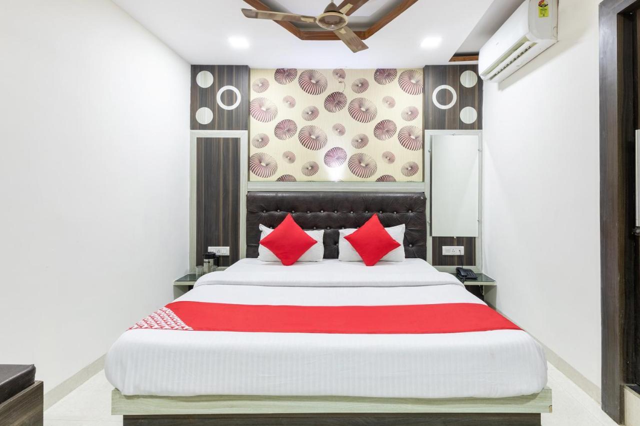 Oyo 45301 Hotel Om Palace Sāgar Zewnętrze zdjęcie