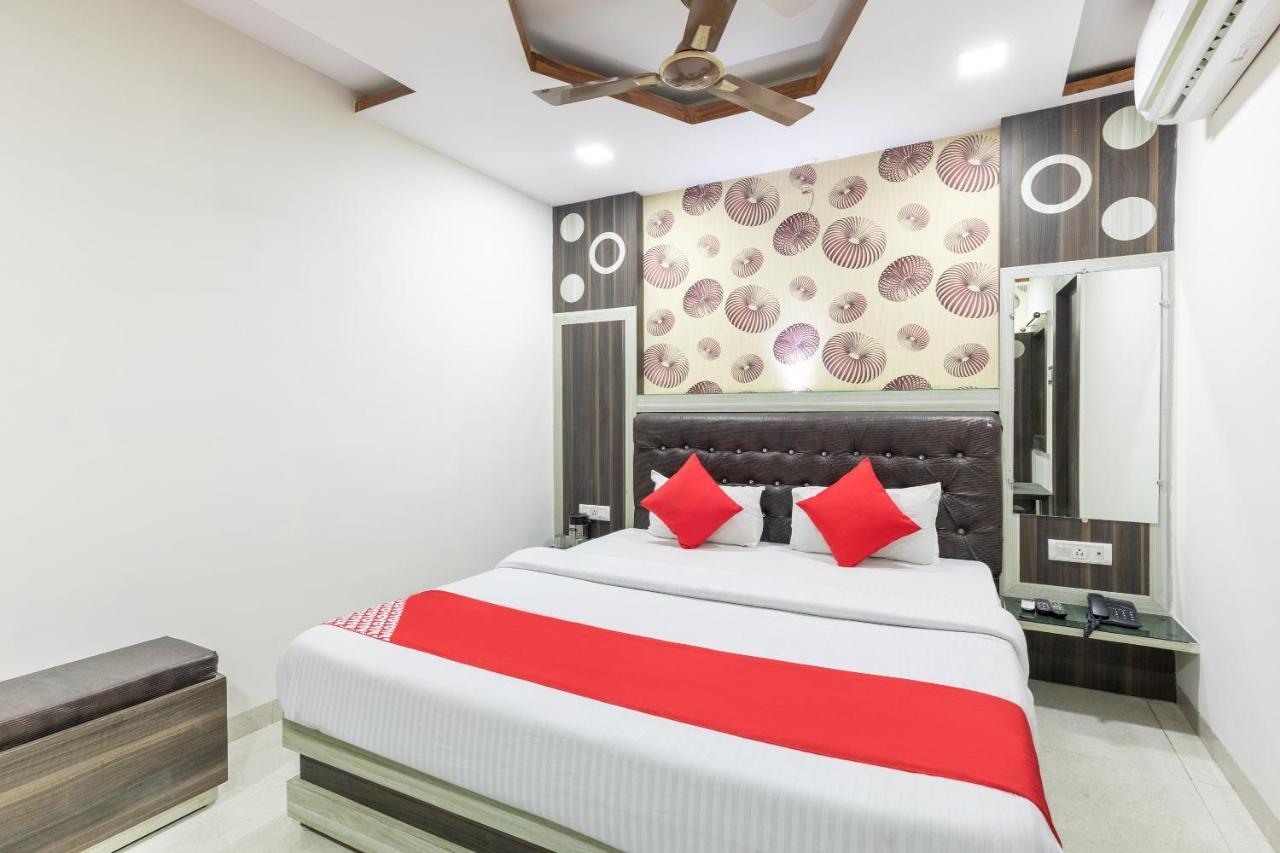 Oyo 45301 Hotel Om Palace Sāgar Zewnętrze zdjęcie