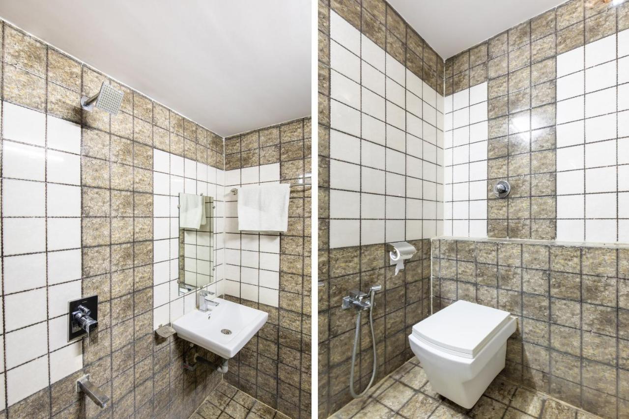Oyo 45301 Hotel Om Palace Sāgar Zewnętrze zdjęcie